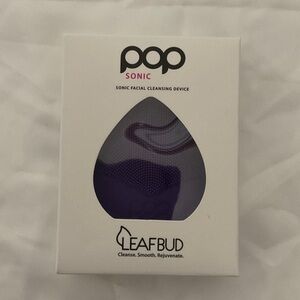 NIB Pop Sonic Leafbud Facial Cleansing Device, Mini Travel, Silicone Purple
